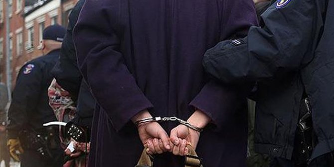 ABD'deki FETÖ okulunun müdürüne gözaltı