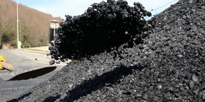 Soma'da bugün 2 bin 395 madenciye 102 milyon lira tazminat ödendi