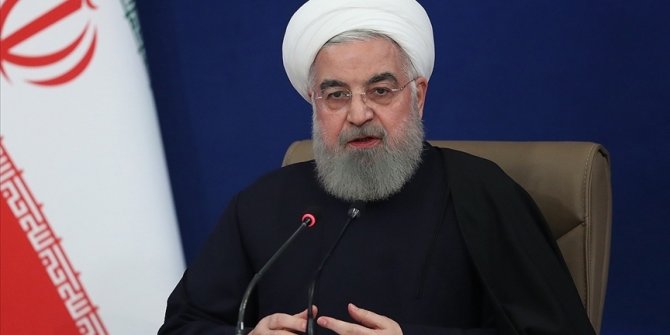 İran Cumhurbaşkanı Ruhani: En az 5-6 ay daha sağlık protokollerine uymaya devam etmeliyiz