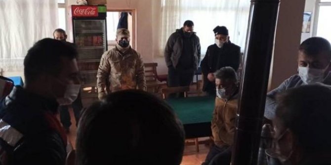 Kısıtlamada yakalanmamak için tuvalete saklandı