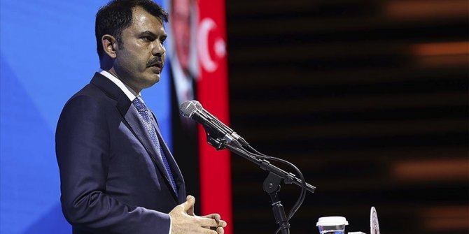 Bakan Kurum: Elazığ'da depremzedeler için yapılan 8 bininci konutu yarın teslim edeceğiz