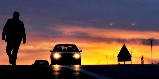 Bagaj kapağı arızalanan otomobilin yenisiyle değiştirilmesi kararına onama