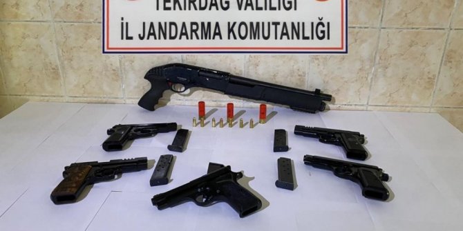 Araçtan cephane çıktı
