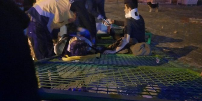 Kontrolden çıkan panelvan minibüs devrildi: 2 yaralı