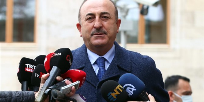 Cavusoglu: Nije bilo kontakta s piratima koji su oteli tursku posadu broda