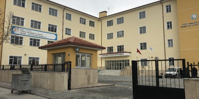 Isınmak isterken yaktığı ateşten zehirlenerek hayatını kaybetti!