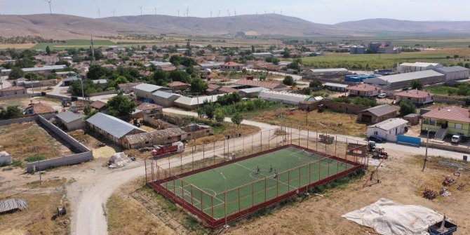 Selçuklu’da suni çim saha sayısı 99’a yükseliyor