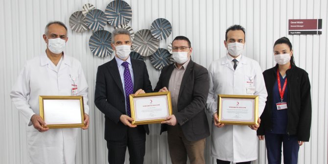 İzmir'de sağlık çalışanlarından kan bağışı kampanyası