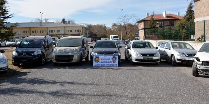 Kayseri'de çalıntı otomobil çetesi çökertildi; çete lideri tutuklandı