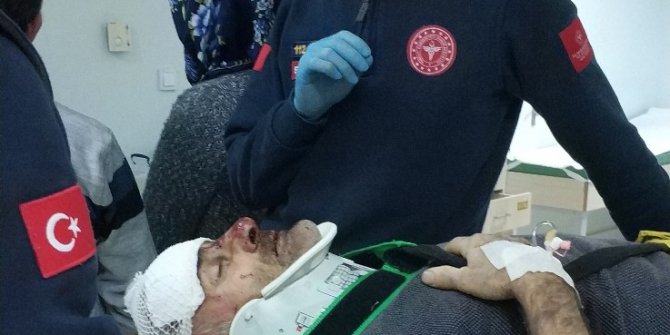 Otomobil dere yatağına yuvarlandı