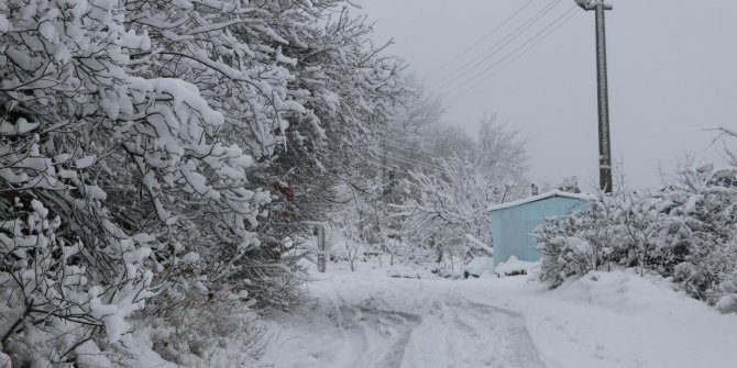 Simav'da yağmur, yerini kara bıraktı