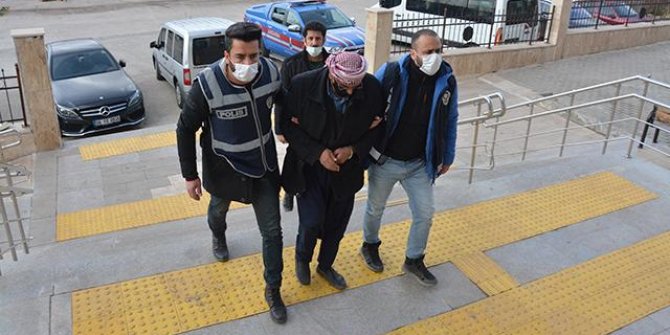 Cinayet suçundan aranan kişi saklandığı evde yakalandı