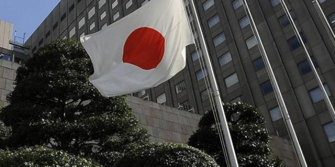 Japonya'da koronavirüse karşı ek bütçe yasalaştı