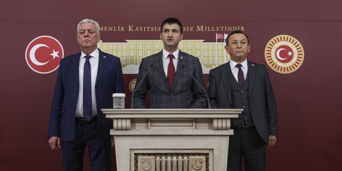 3 Milletvekili CHP'den istifa etti
