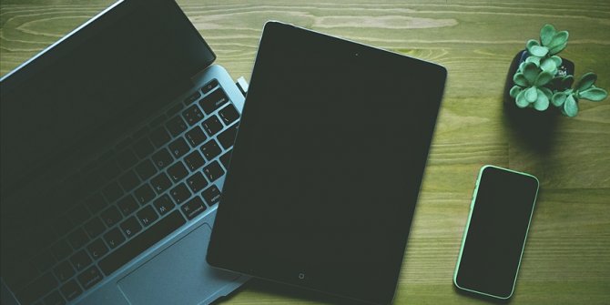 Salgında yeni hayata uyumu 'mobil cihazlar' sağladı