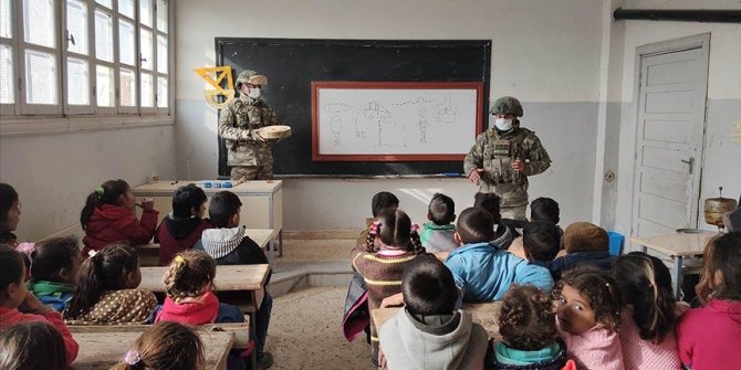 Barış Pınarı bölgesinde PKK/YPG'nin tuzakladığı mayın/EYP'lere karşı eğitimlere devam ediliyor