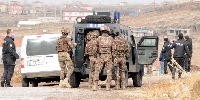 Pompalı tüfekle rastgele ateş açan genci, özel harekât polisleri etkisiz hale getirdi
