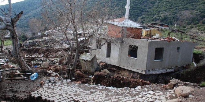 İzmir Valiliğinden heyelan bölgesi açıklaması