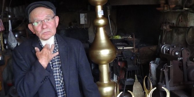 Ünlü ’cami alemi’ ustası 80 yaşında hayatını kaybetti