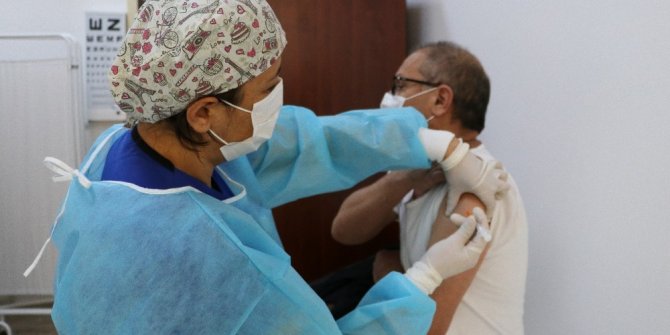 'Aşı yapılan kişi taşıyıcı olabilir'