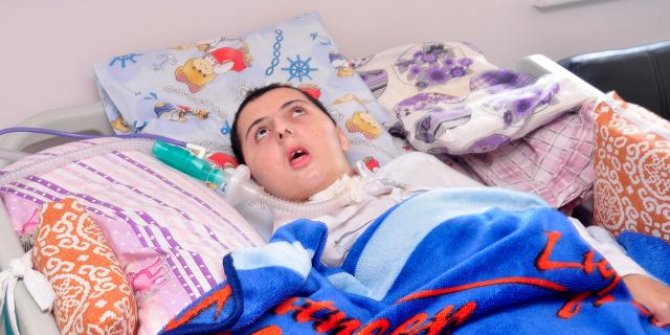 Pillerle oynayan Servet yatalak oldu