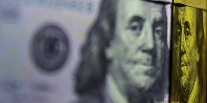 Dolar düşüş eğilimini sürdürüyor