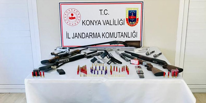 Konya'da kaçak silah operasyonu