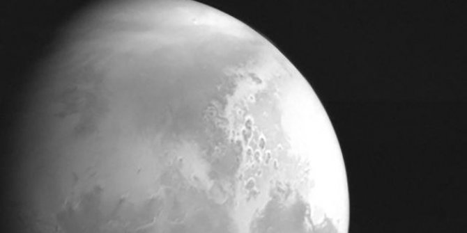Çin'in keşif uydusu ilk Mars görüntüsünü yolladı