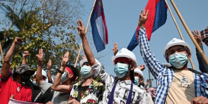 Myanmar'da darbe karşıtı gösteriler sürüyor
