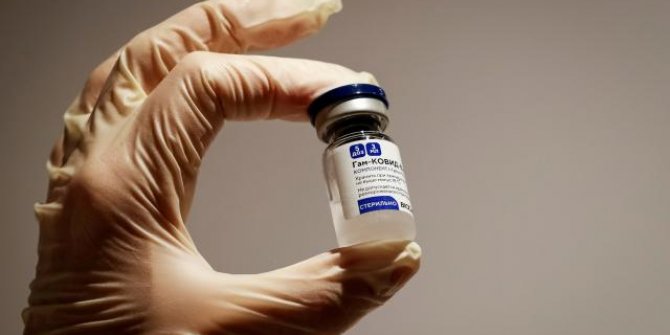 İran'da Spuntik V aşısı salı günü uygulanmaya başlayacak