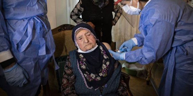 Alman medyasından Türkiye'ye aşılama övgüsü: Karmaşadan eser yok