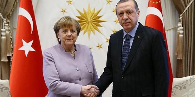 Cumhurbaşkanı Erdoğan, Almanya Başbakanı Merkel ile görüştü