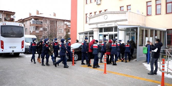 Çağrı merkezi dolandırıcılarından 11'i tutuklandı