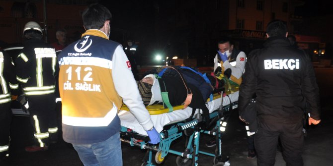 Karaman'da 2 otomobil çarpıştı: 5 yaralı