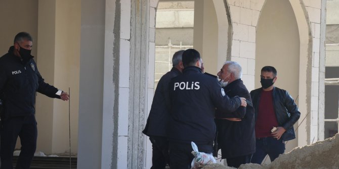İnşaatta birlikte çalıştığı ağabeyi ile kardeşini öldürdü
