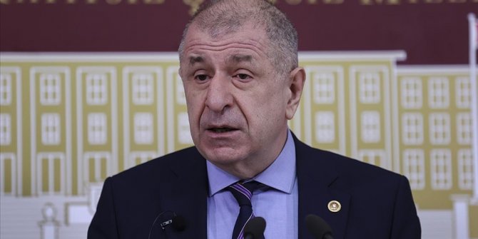 İstanbul Milletvekili Ümit Özdağ İYİ Parti'den istifa etti