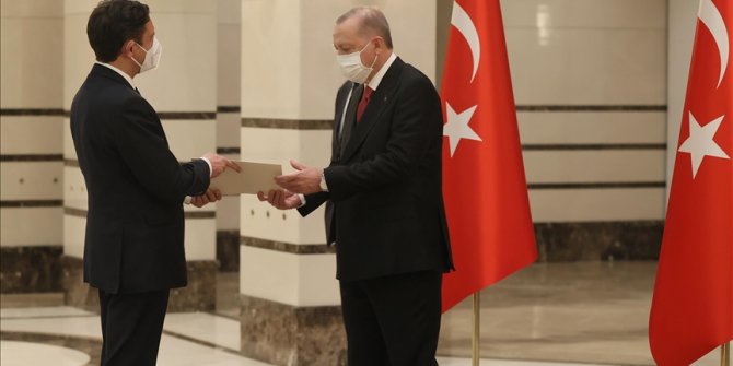 4 new envoys present credentials to Turkish president