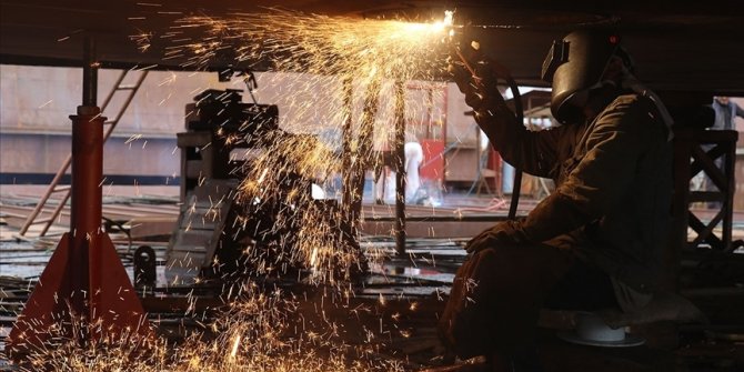 Sanayi üretimi aylık yüzde 2,3 azaldı