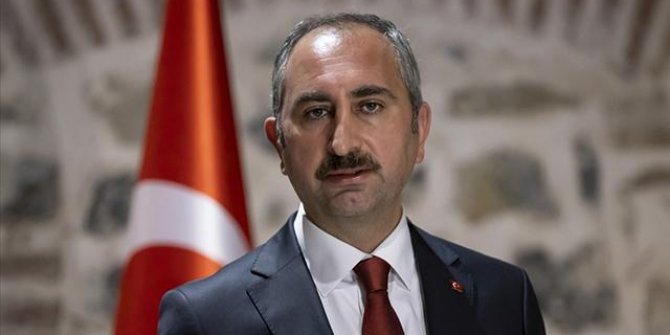 "Kadına yönelik şiddetle mücadele, bir insan hakları mücadelesidir"