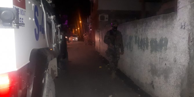 İki aile arasında silahlı çatışma; 3 yaralı