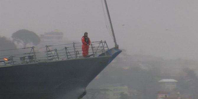 ABD savaş gemisi İstanbul Boğazı'ndan geçti