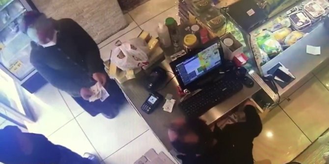 Tırnakçılık yapan kadını esnafın dikkati yakalattı