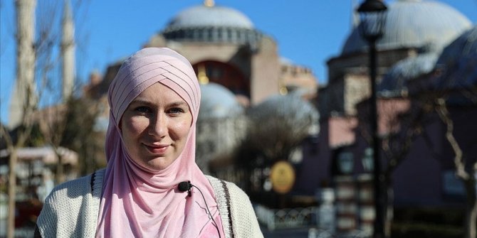 Müslümanlıkla tanışan İngiliz, şimdi sosyal medyada İslam'ı anlatıyor