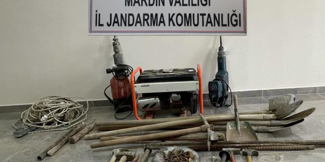 Mardin'de kaçak kazıya 5 gözaltı