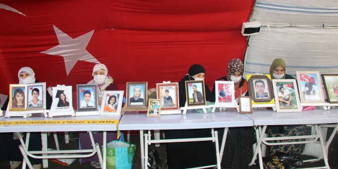 Evlat hasreti çeken anne, doğan kızının adını Hasret koydu