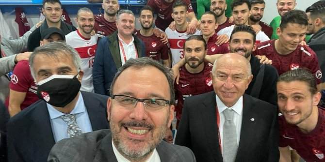 Bakan Kasapoğlu: Millilerimiz bize büyük bir gurur yaşattı