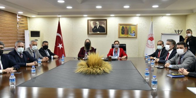 Kalıntısız meyve sebze üretmek için Tarım ve Orman Bakanlığı ve ihracatçı güç birliği yapacak