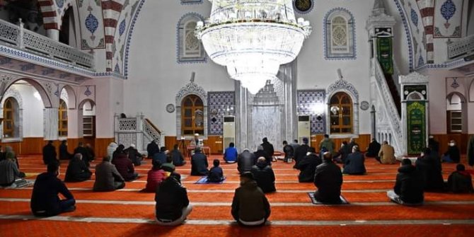 Kulu’da Berat Kandili dualarla idrak edildi