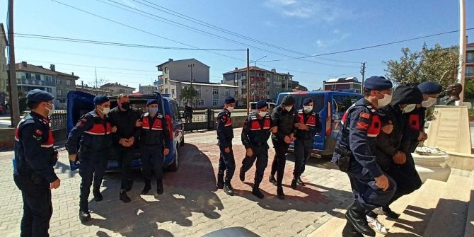 İlişkisi olduğu kadını tabanca ile öldürüp, tarlaya gömdü!