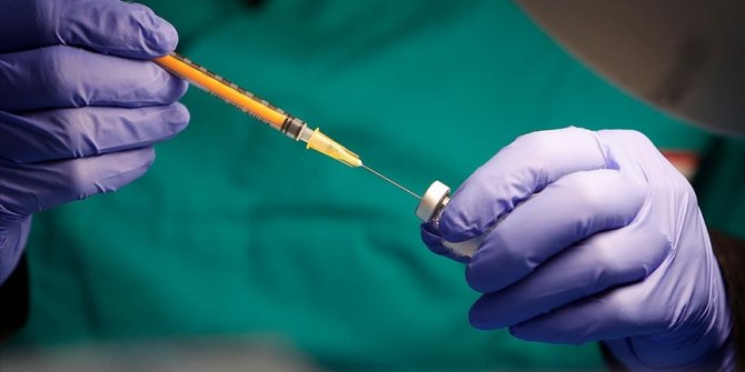 Dünyada 552 milyon dozdan fazla Kovid-19 aşısı yapıldı
